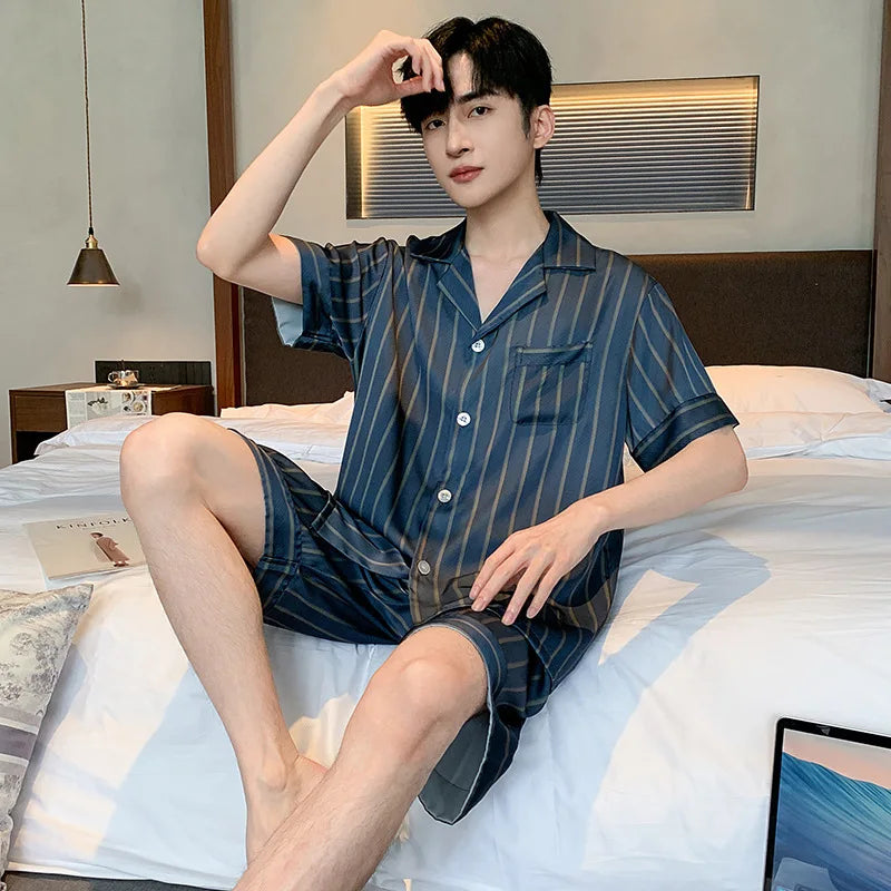 New men's summer summer thin ice silk short-sleeved shorts pajamas teenagers can wear a home service suit