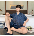New men's summer summer thin ice silk short-sleeved shorts pajamas teenagers can wear a home service suit