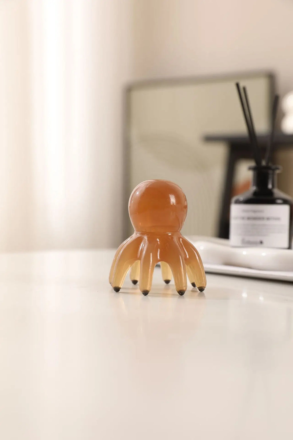 Resin Octopus Massage Comb Head Meridian Scraping Scalp Massage Brush Acupuncture SPA Gua Sha Massage Comb Fatigue Relief