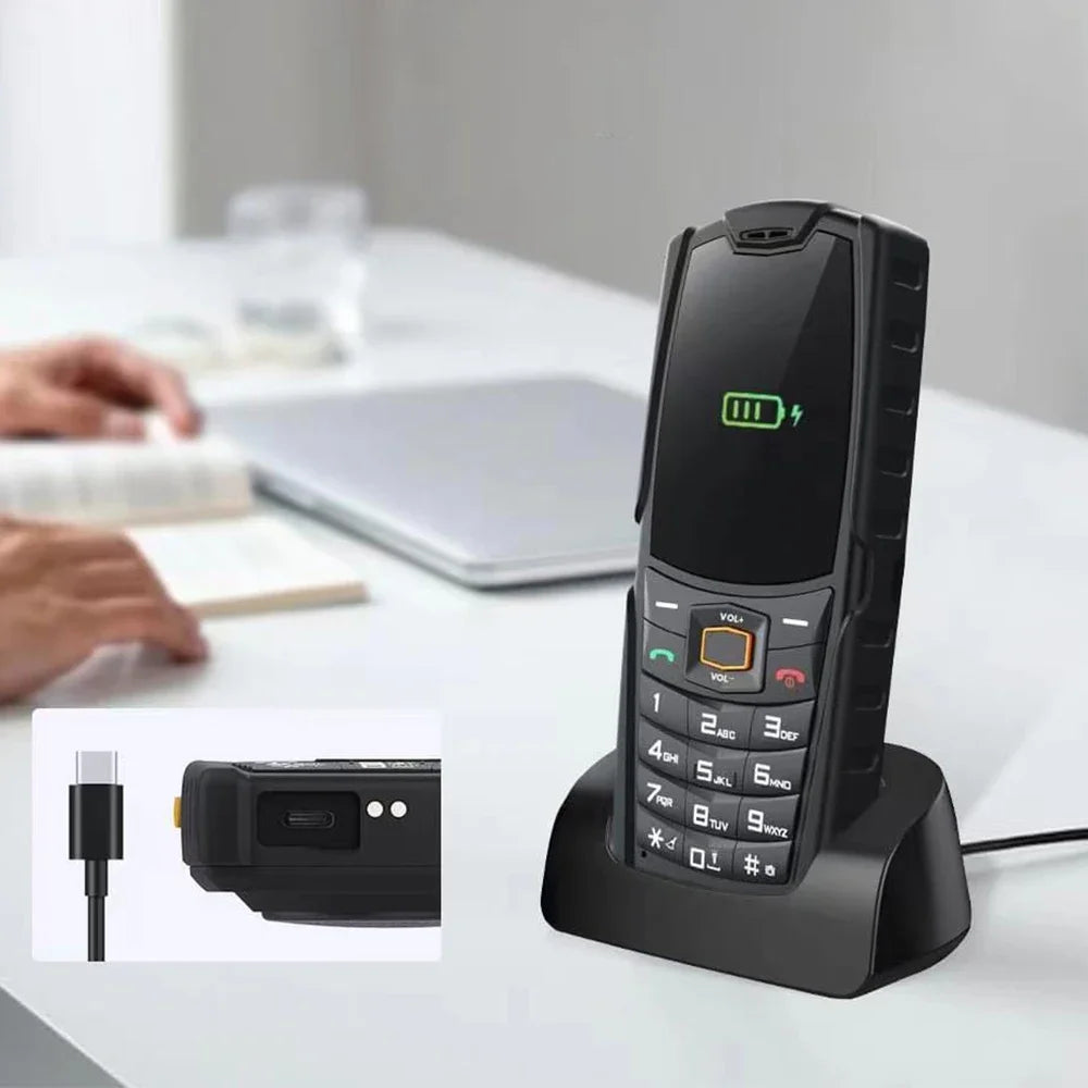 AGM M7 2+16G Volte Android Feature Phone Waterproof Touch Screen 2500mAh Cellphone with English Russian Keyboard