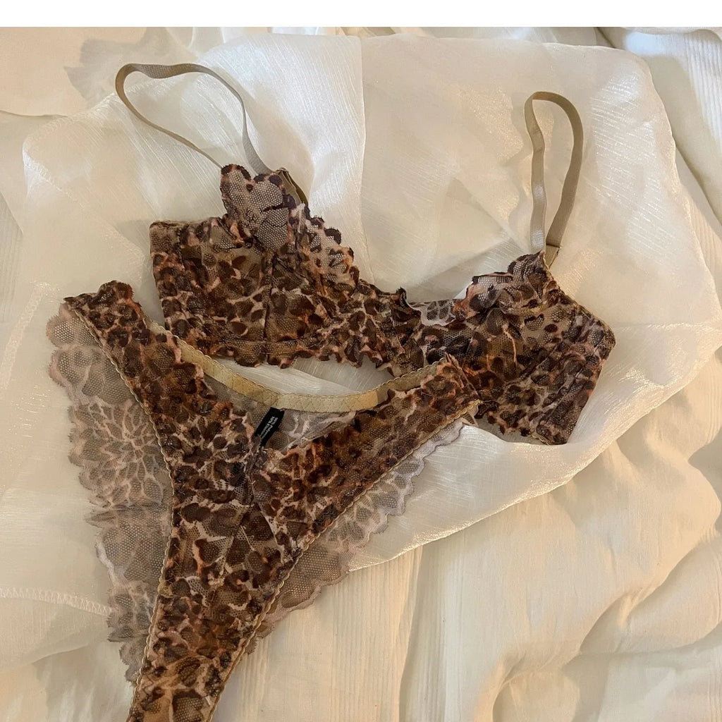 French Sexy Underwear Thin Leopard Print Transparent Lingerie Comfortable Women's Gathered Underwire see through bra Set Thong